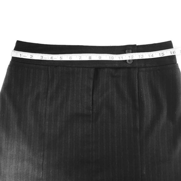 Geoffrey Beene Sport Women's Pin Stripe Black Skirt Size 8 - Picture 10 of 12